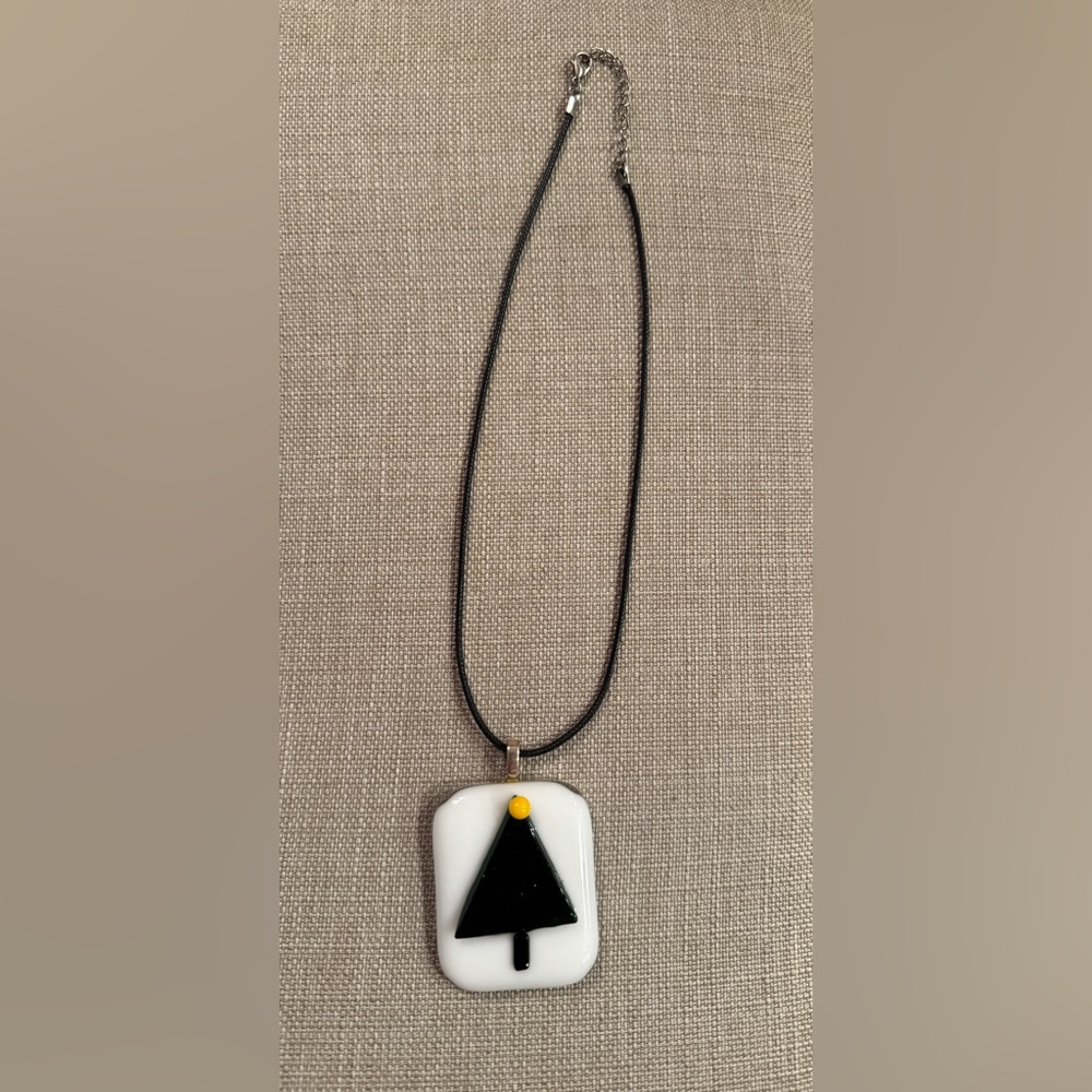 Artisan Glass Christmas Tree Pendant Necklace